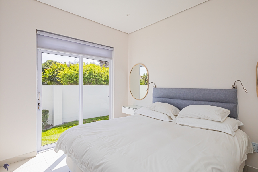 6 Bedroom Property for Sale in Country Club Western Cape
